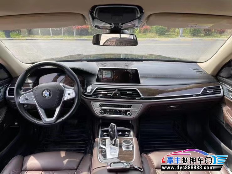 19年宝马7系轿车抵押车出售