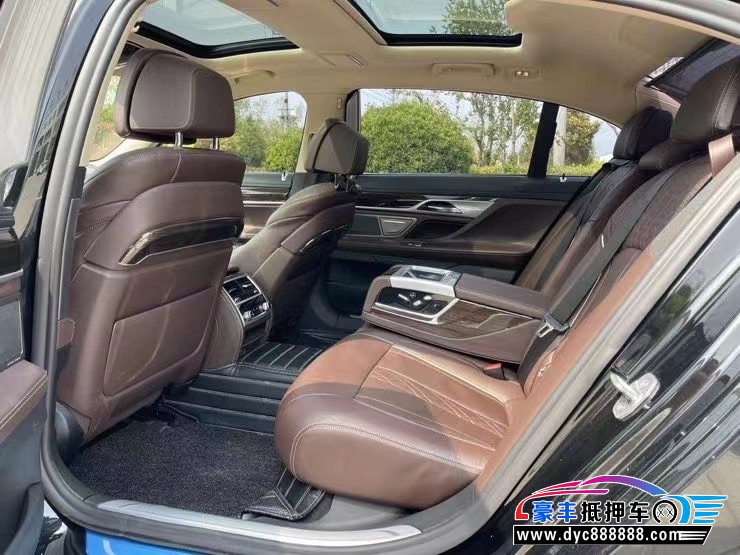 19年宝马7系轿车抵押车出售