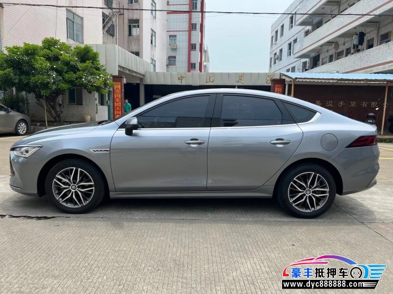 22年比亚迪秦轿车抵押车出售