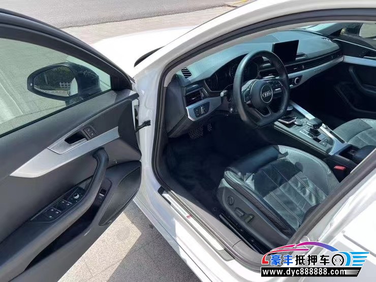 19年奥迪A4轿车抵押车出售