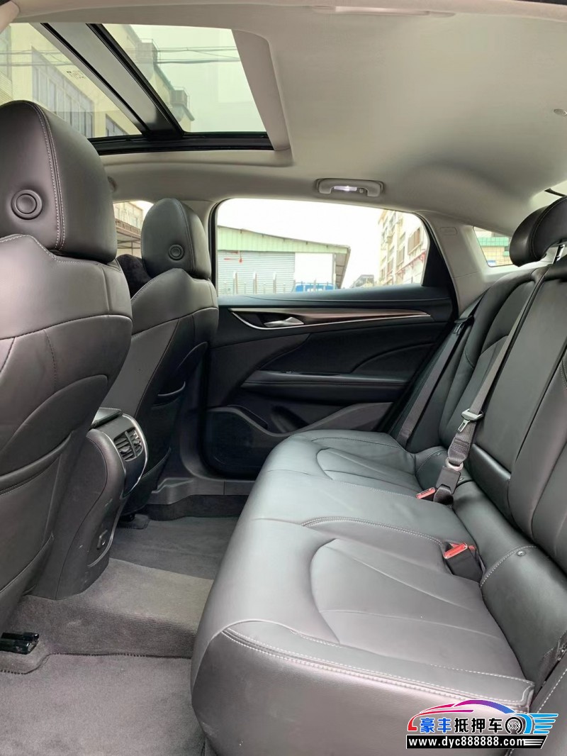 22年别克君越轿车抵押车出售