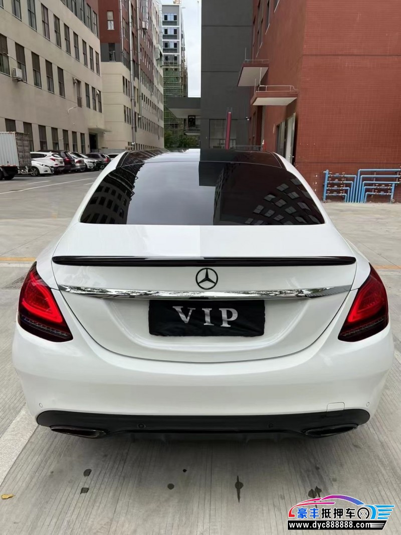 20年奔驰C轿车抵押车出售