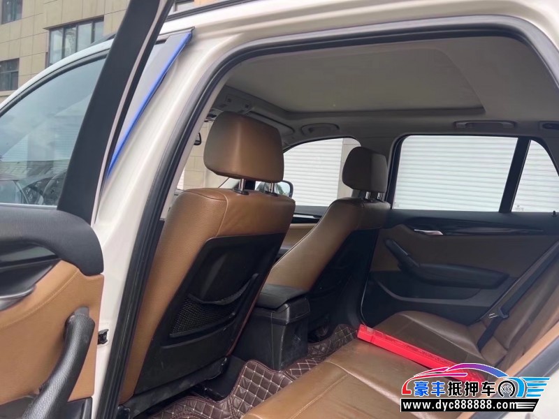 11年宝马X1轿车抵押车出售