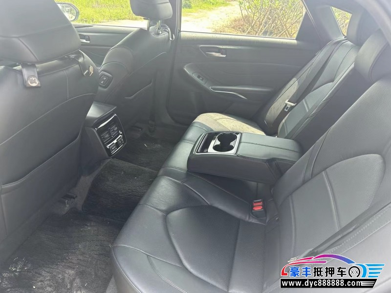 22年丰田亚洲龙轿车抵押车出售