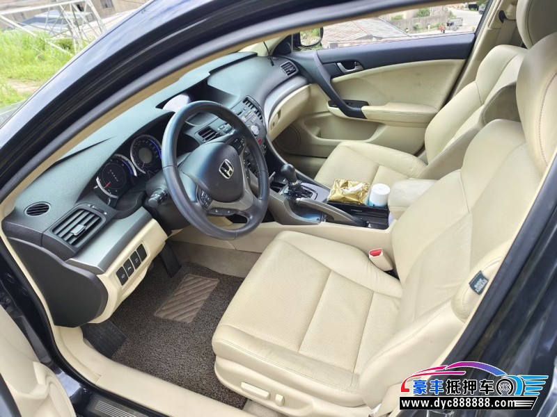 12年本田思铂睿轿车抵押车出售