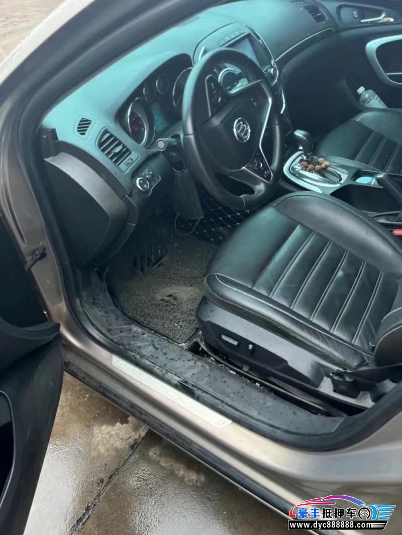 14年别克君威轿车抵押车出售