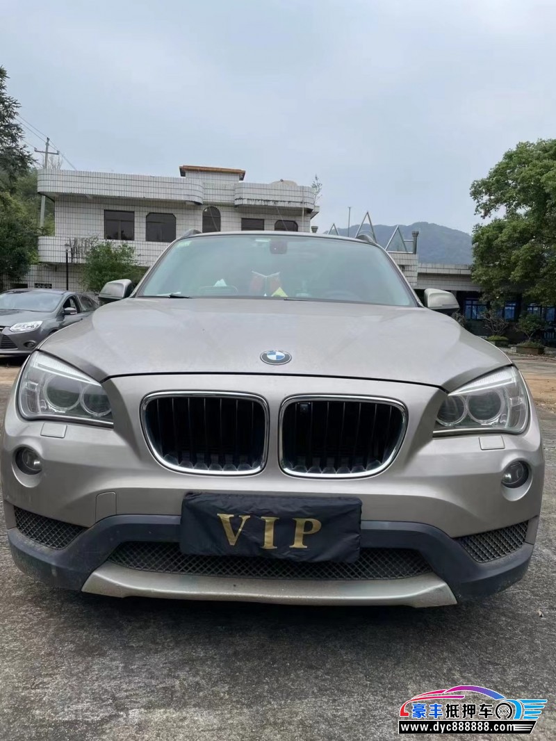 13年宝马X1轿车抵押车出售