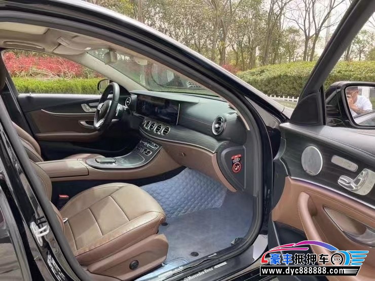 20年奔驰E轿车抵押车出售