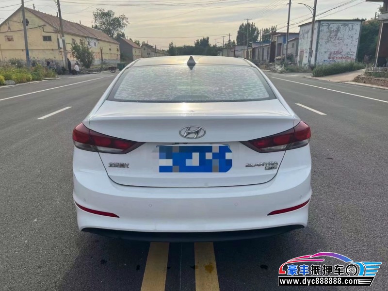 17年现代领动轿车抵押车出售