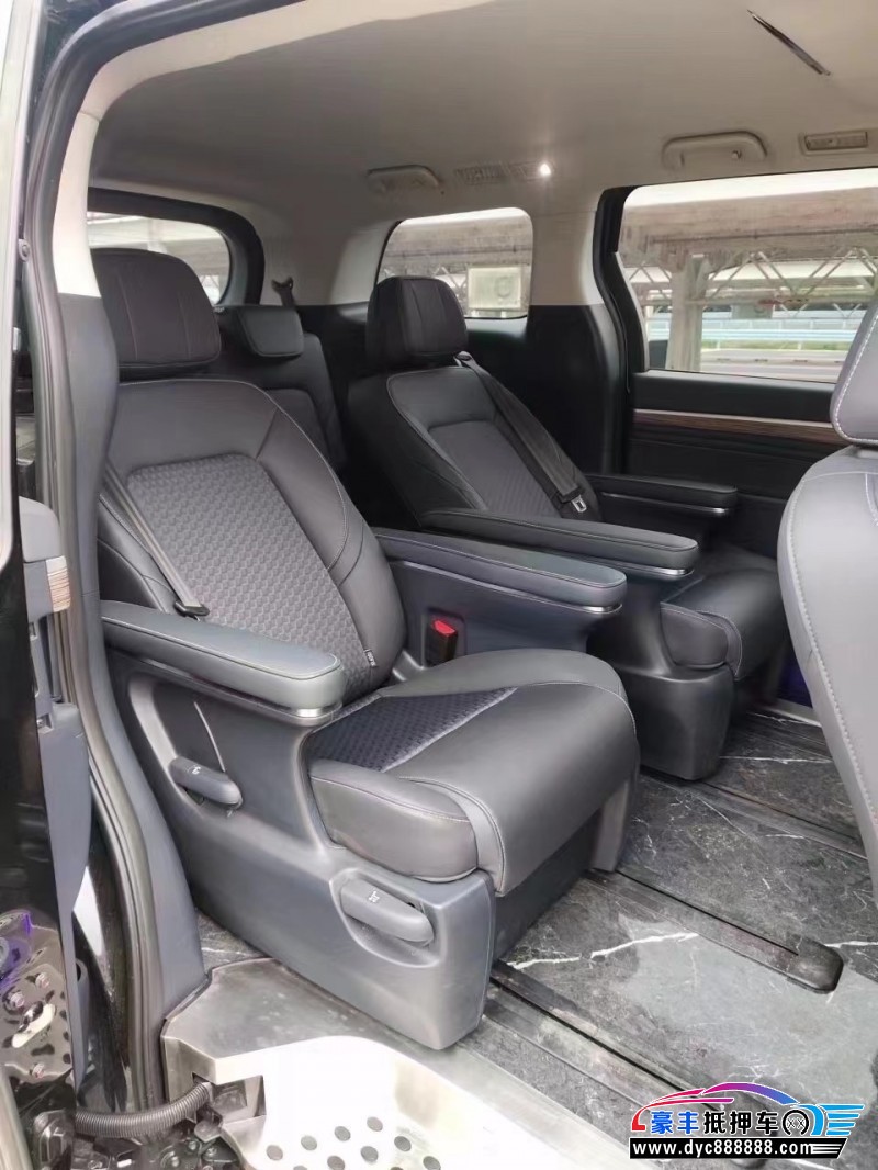 22年传祺M8SUV抵押车出售