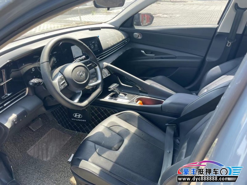 22年现代伊兰特轿车抵押车出售