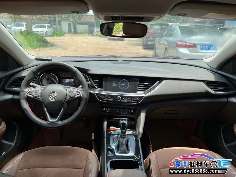 18年别克君威轿车抵押车出售