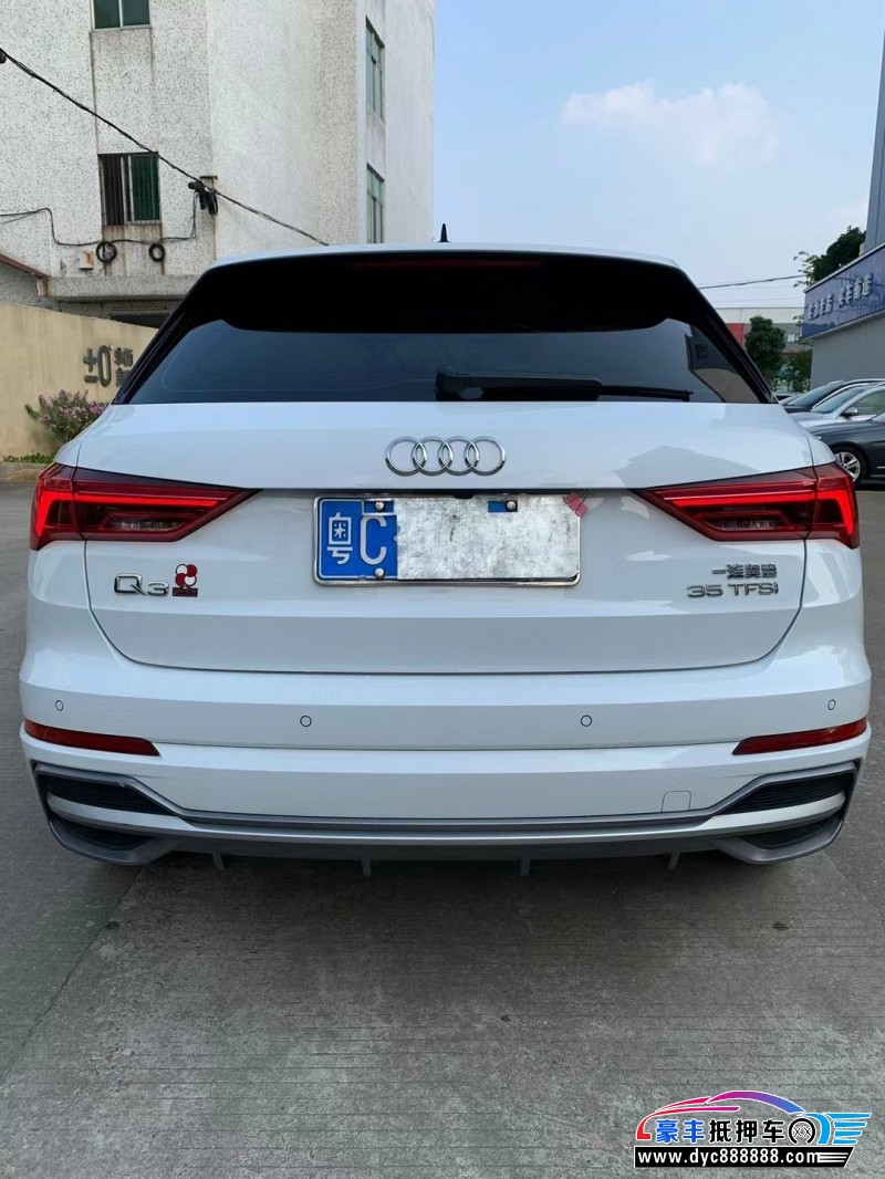 21年奥迪Q3轿车抵押车出售