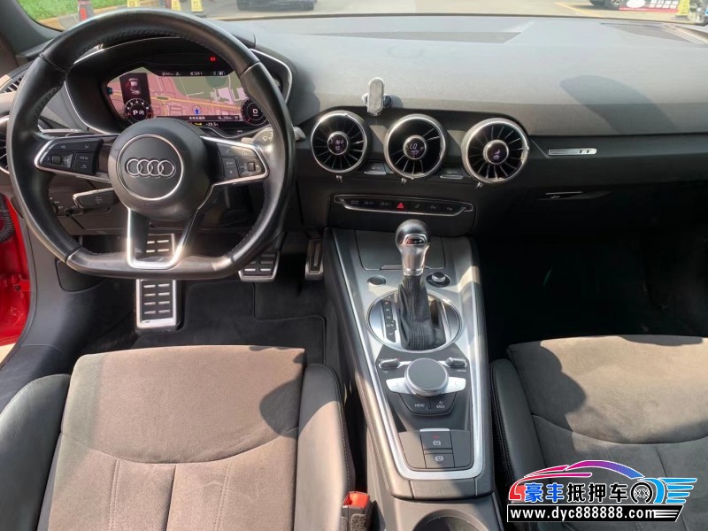 17年奥迪TT轿车抵押车出售