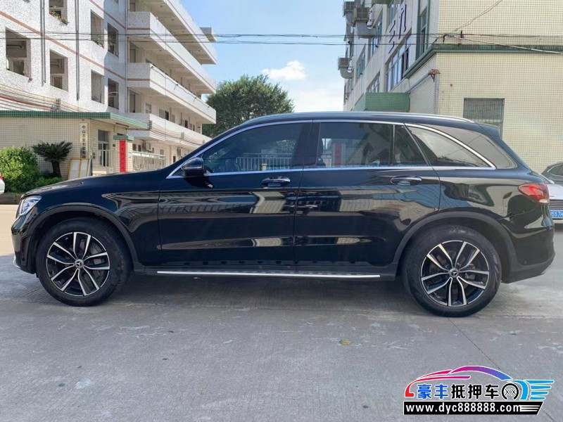 21年奔驰GLC轿车抵押车出售