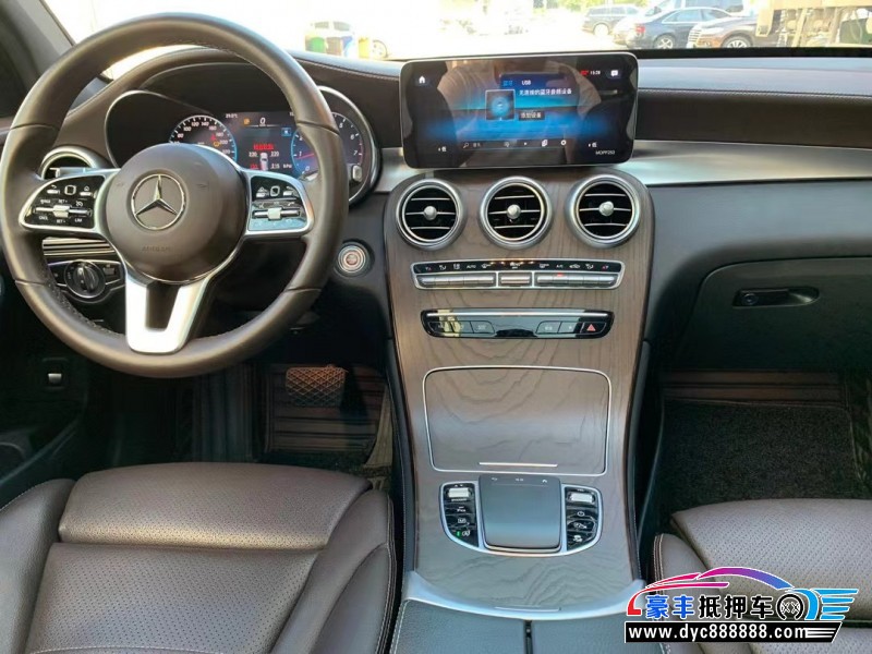 21年奔驰GLC轿车抵押车出售