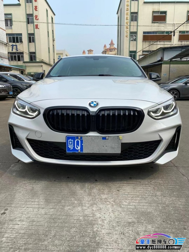 22年宝马1系轿车抵押车出售