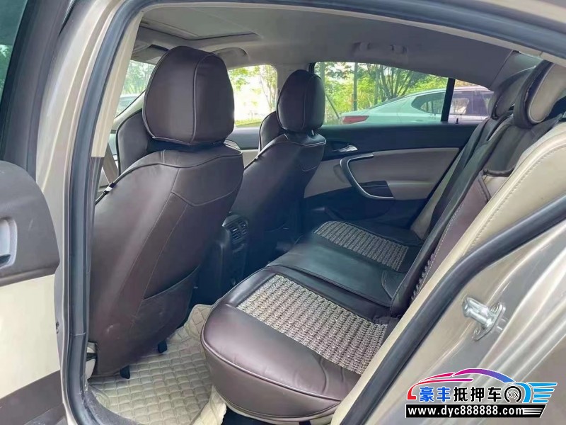 13年别克君威轿车抵押车出售