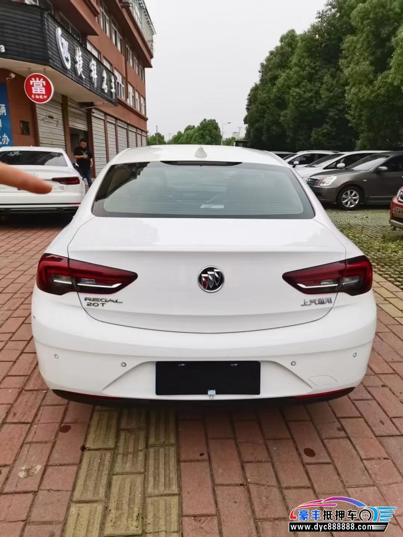 19年别克君威轿车抵押车出售