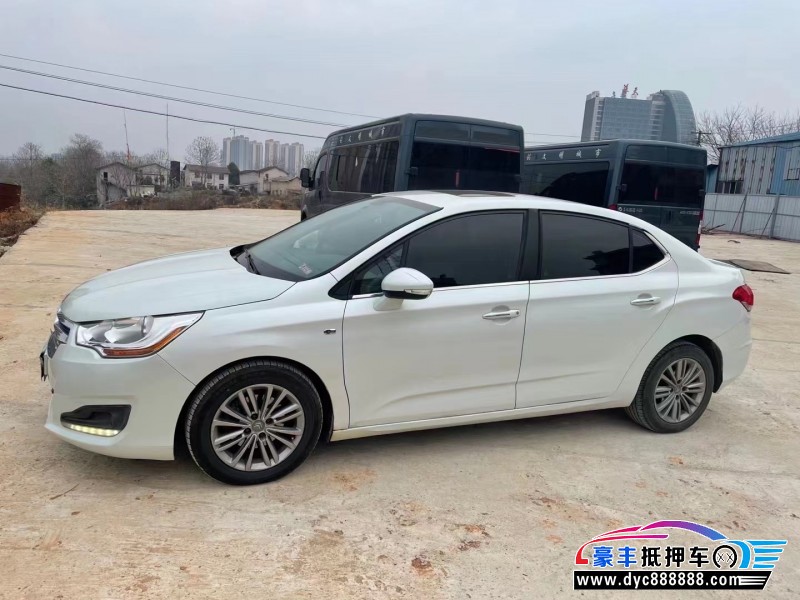 14年雪铁龙爱丽舍轿车抵押车出售