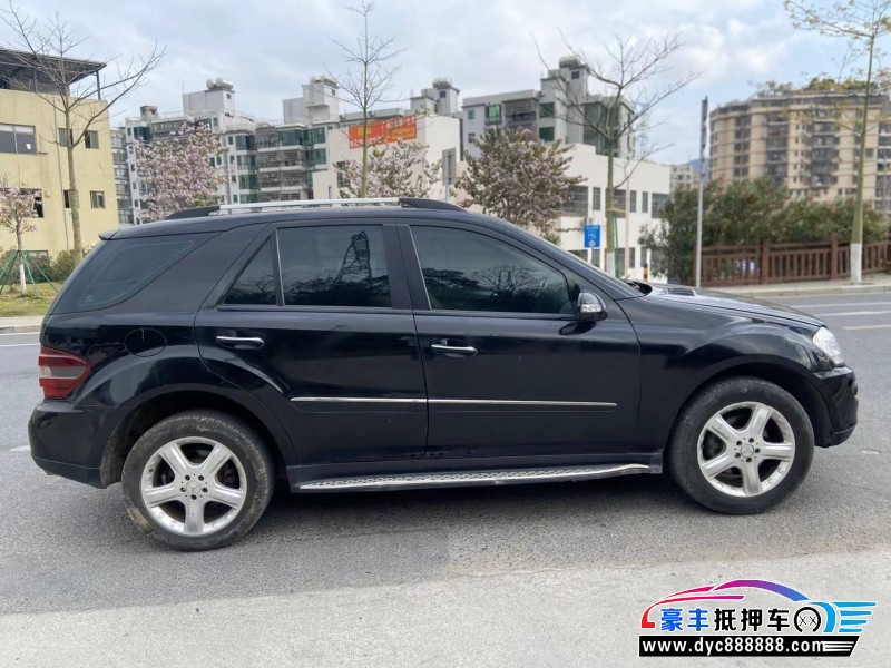 07年奔驰ML轿车抵押车出售