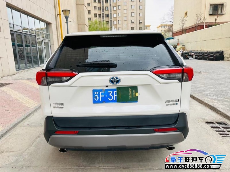 21年丰田RAV4荣放轿车抵押车出售