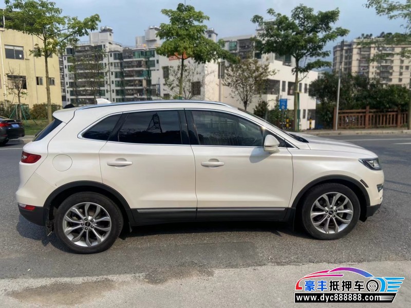 17年林肯MKC轿车抵押车出售