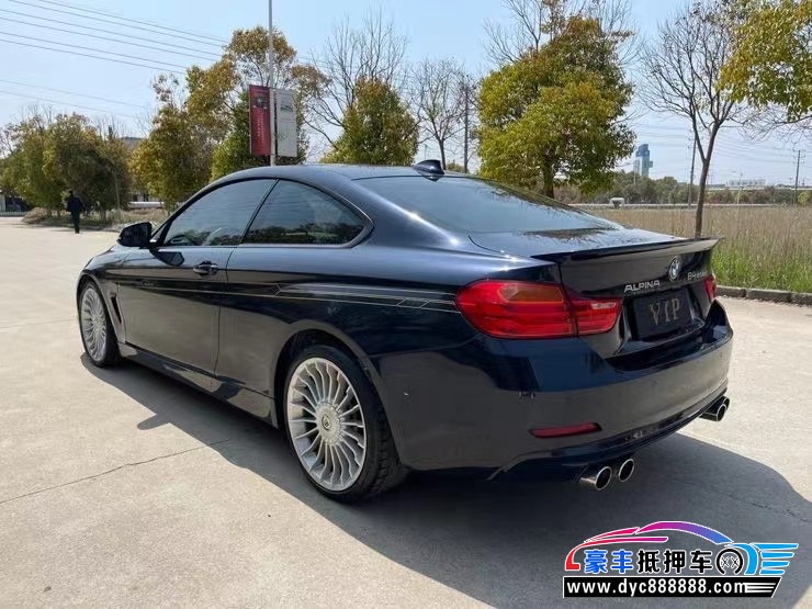 18年宝马M4轿车抵押车出售