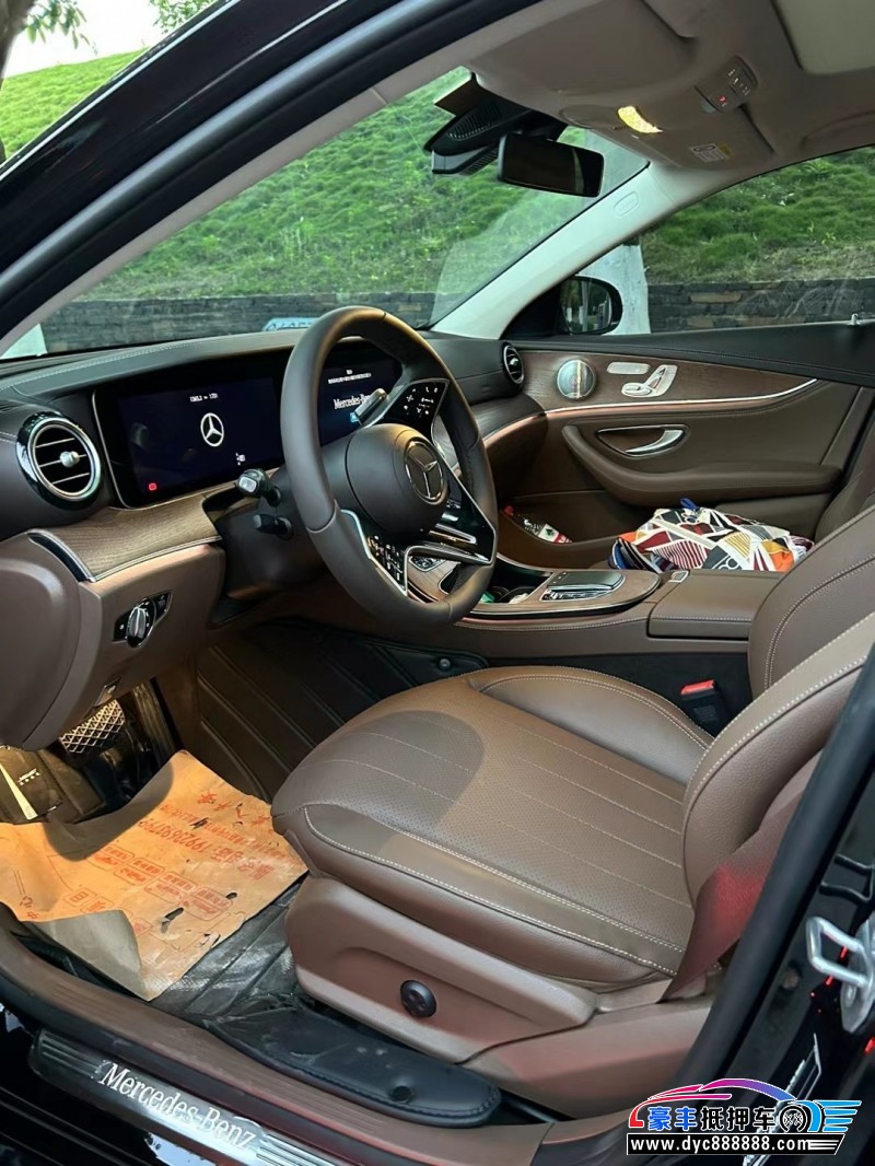 23年奔驰E轿车抵押车出售