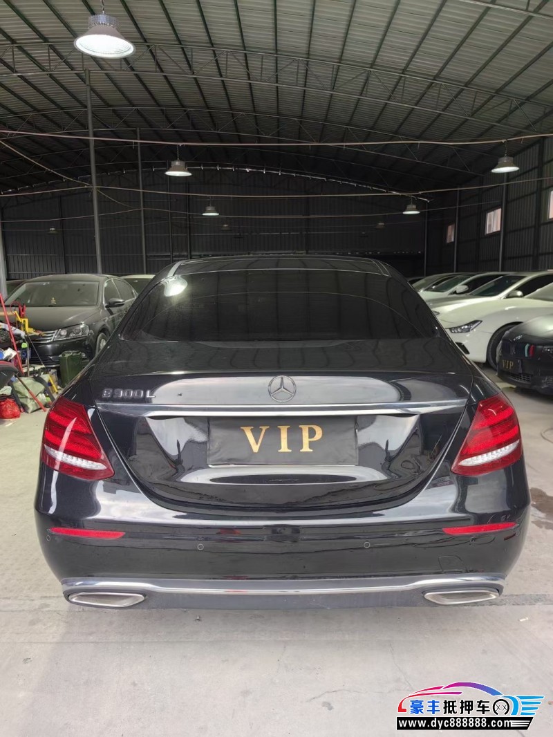 19年奔驰E轿车抵押车出售