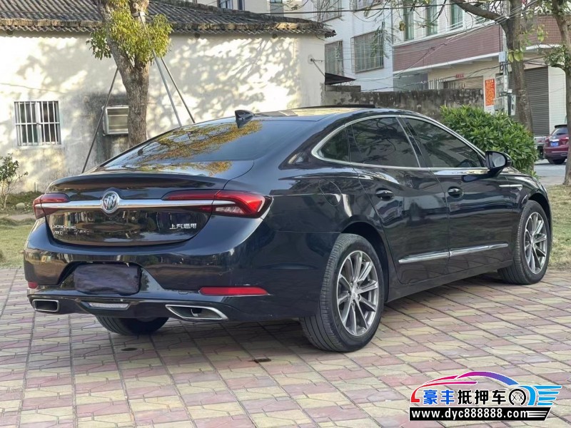 20年别克君越轿车抵押车出售