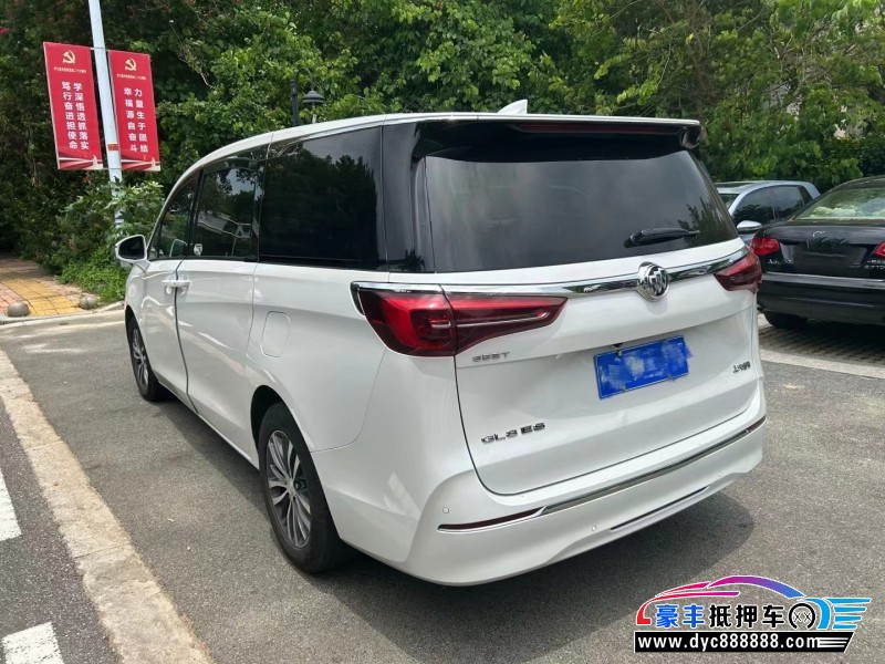 20年别克GL8轿车抵押车出售