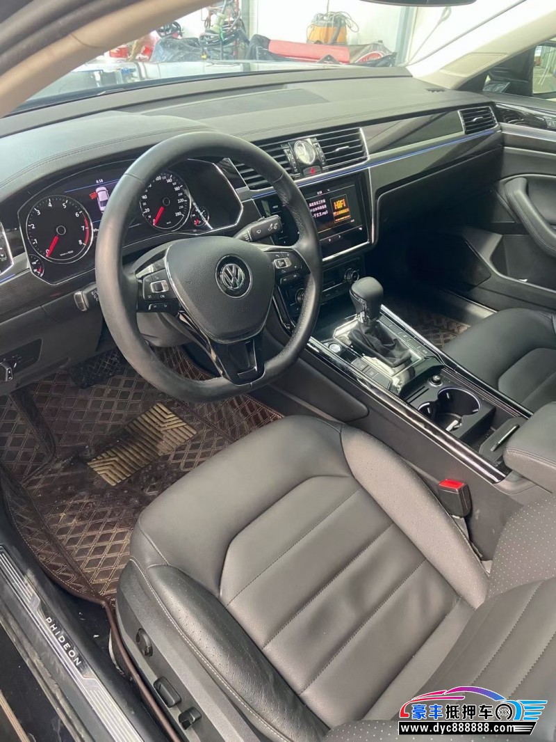 21年大众辉腾轿车抵押车出售