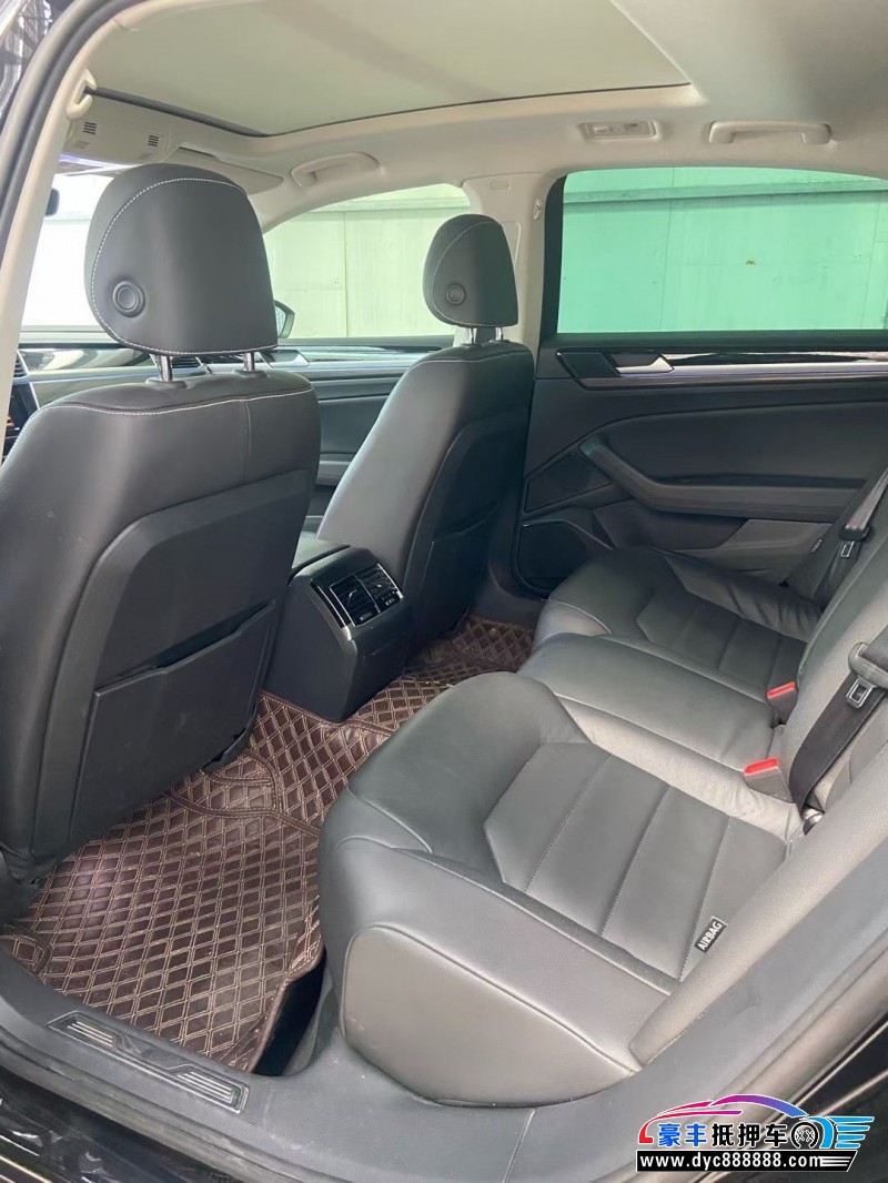 21年大众辉昂轿车抵押车出售