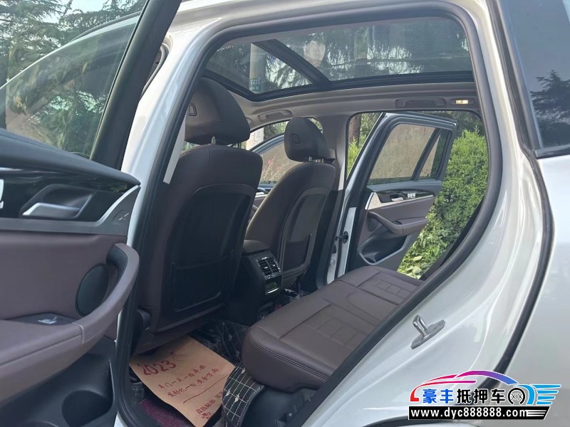 18年宝马X3轿车抵押车出售