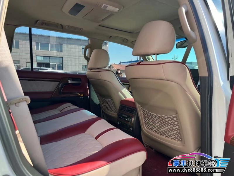 12年丰田兰德酷路泽轿车抵押车出售