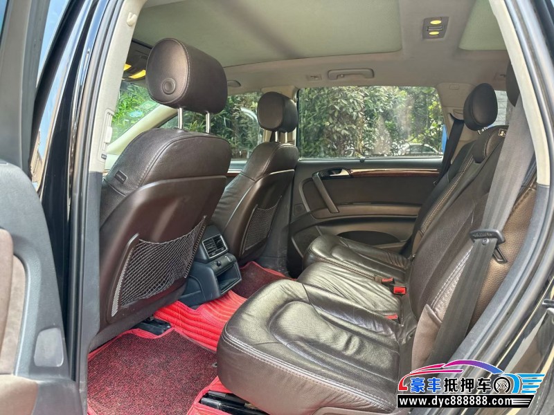 14年奥迪Q7轿车抵押车出售