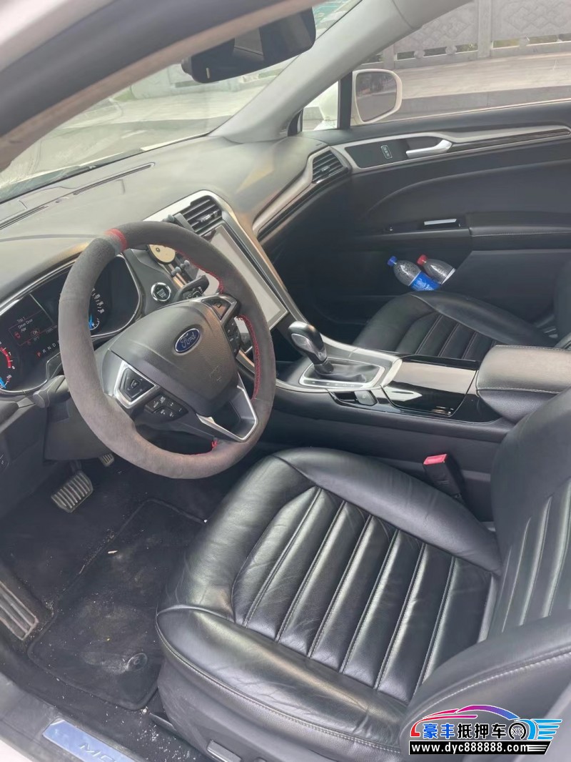 16年奥迪A4轿车抵押车出售