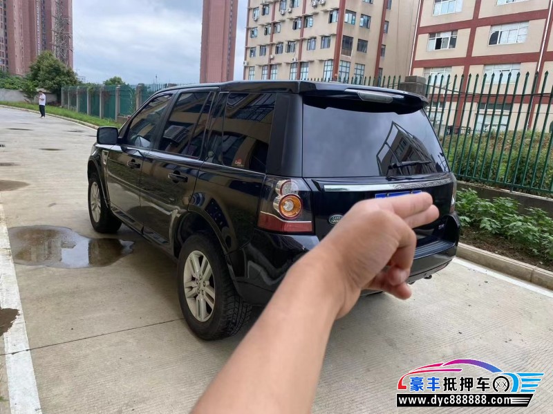 14年路虎神行者2轿车抵押车出售