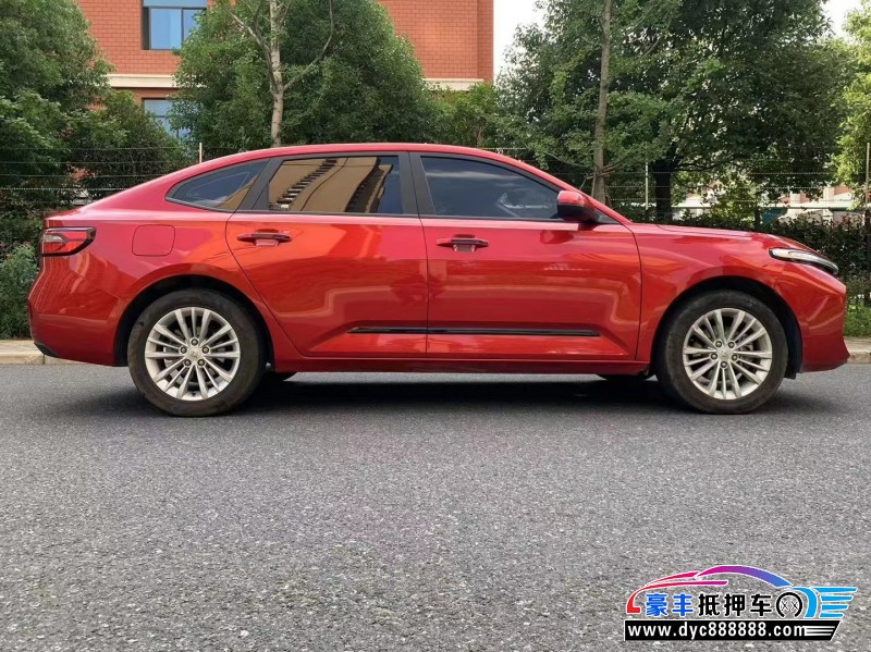 21年宝骏RC5轿车抵押车出售