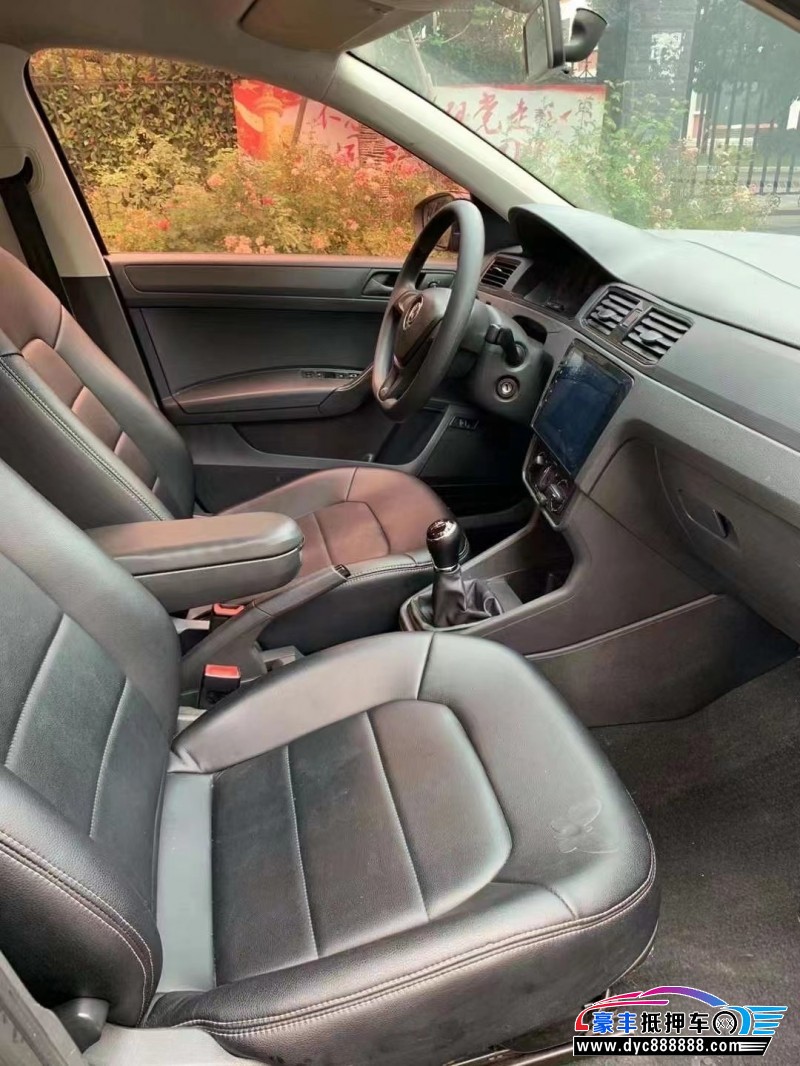 18年大众桑塔纳轿车抵押车出售