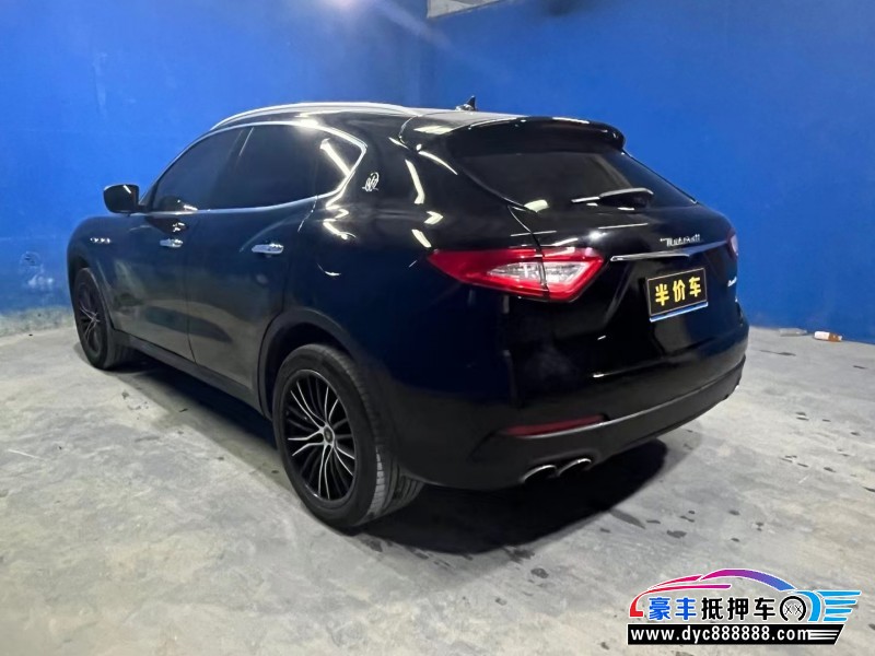 17年玛莎拉蒂莱万特轿车抵押车出售