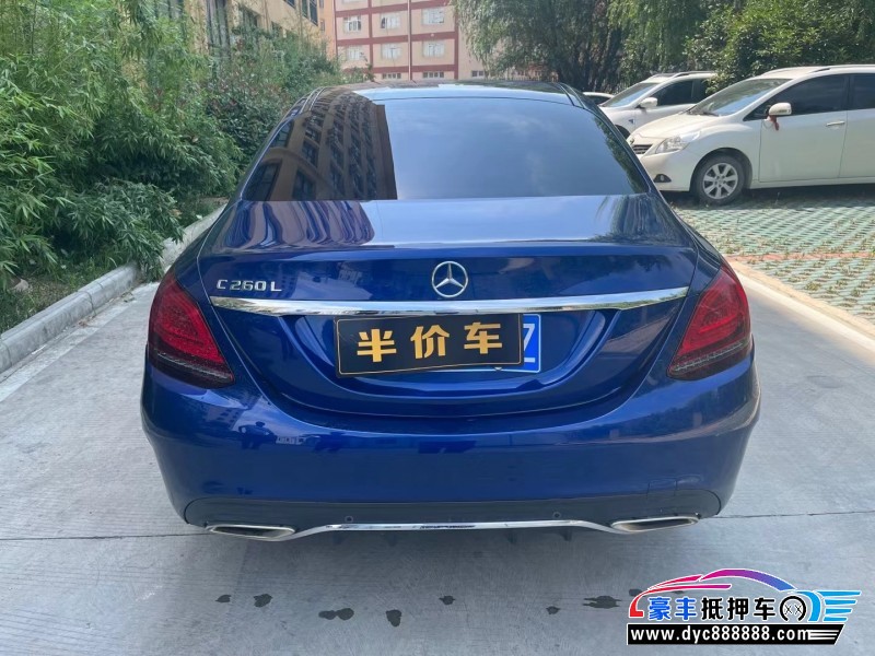 18年奔驰C级轿车抵押车出售