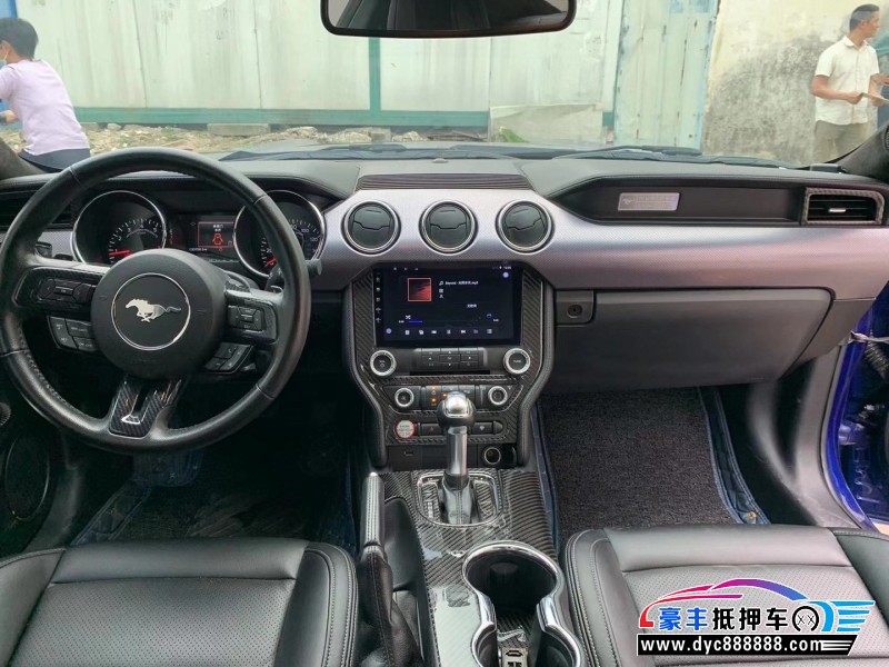 16年福特野马轿车抵押车出售