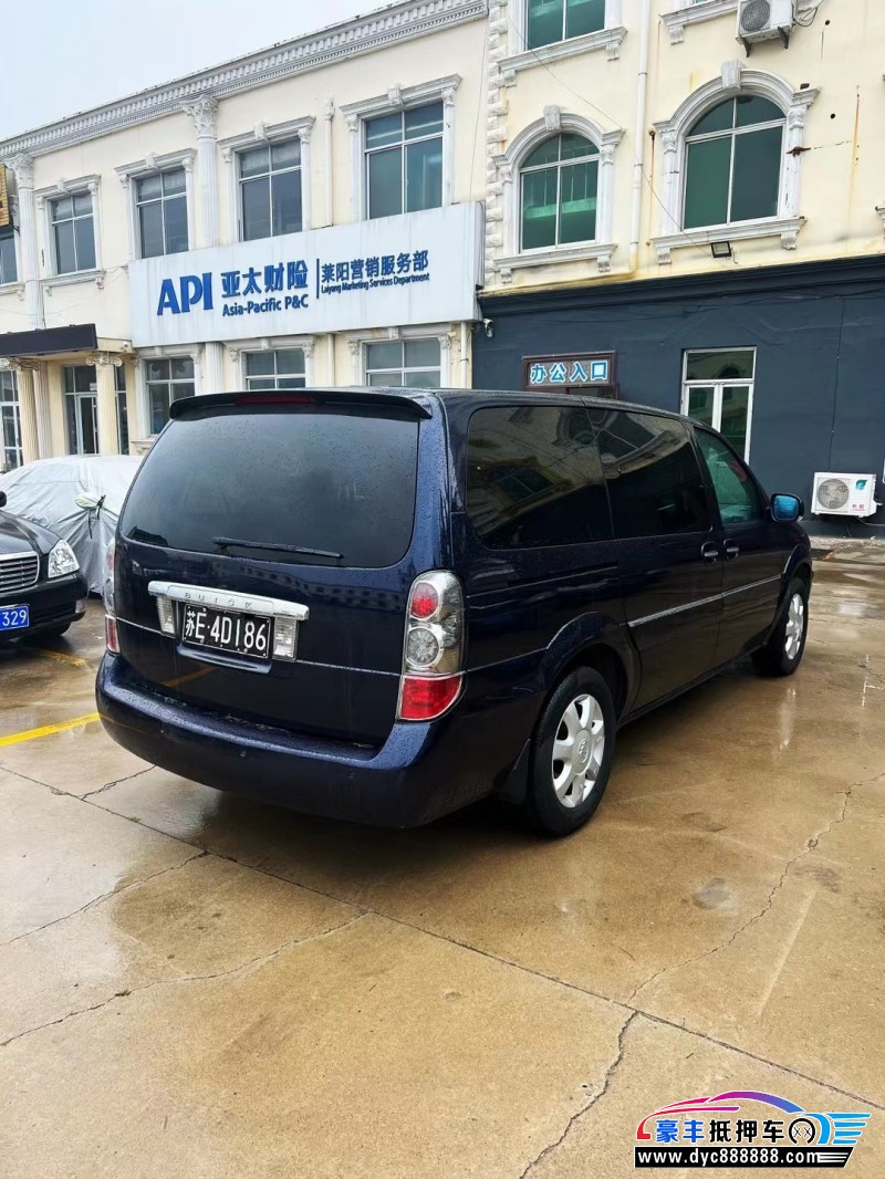 07年别克GL8轿车抵押车出售