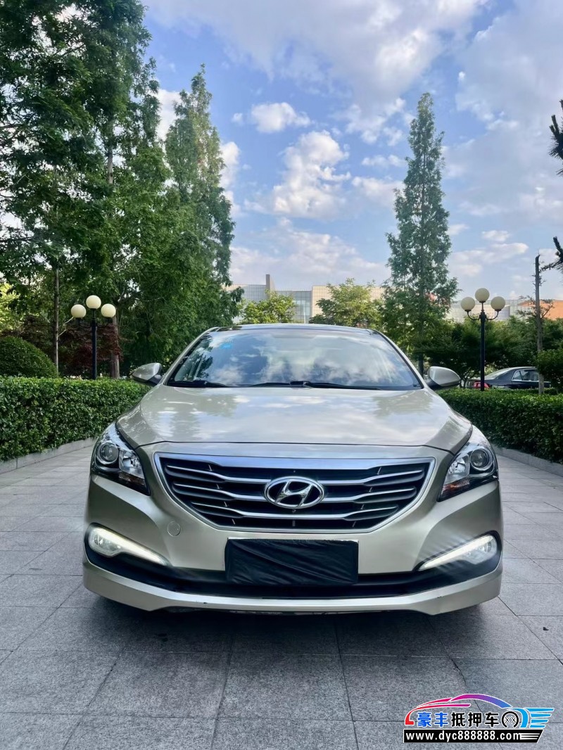 17年现代名图轿车抵押车出售