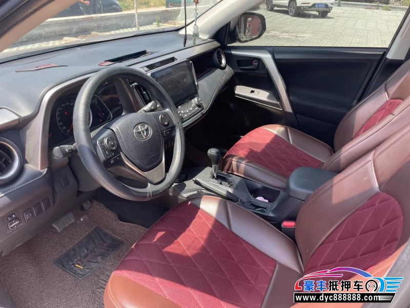 16年丰田RAV4轿车抵押车出售