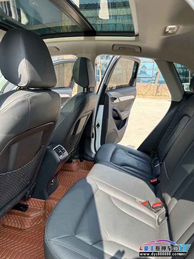 17年奥迪Q3轿车抵押车出售