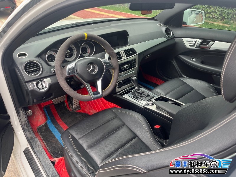 13年奔驰C级(进口)轿车抵押车出售