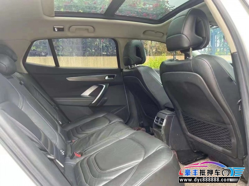 17年雪铁龙DS6SUV抵押车出售